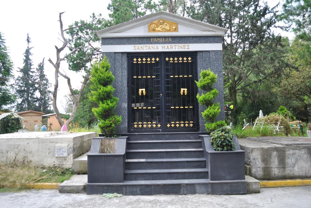 Mausoleo de lujo en mármol